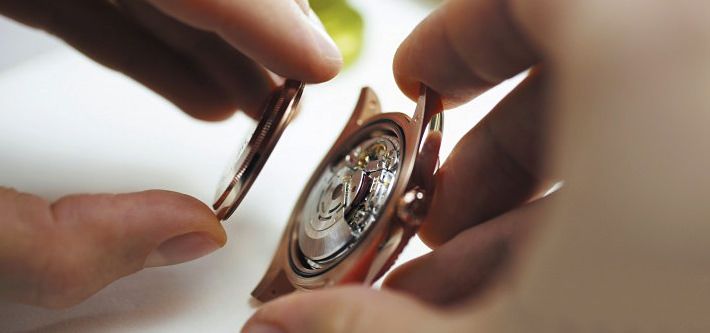 Top 5 ways to maintain your luxury watch