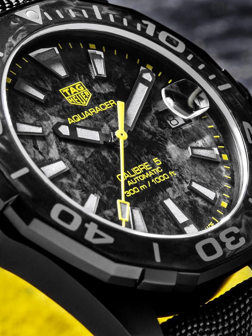 Tag heuer on sale aquaracer carbon price