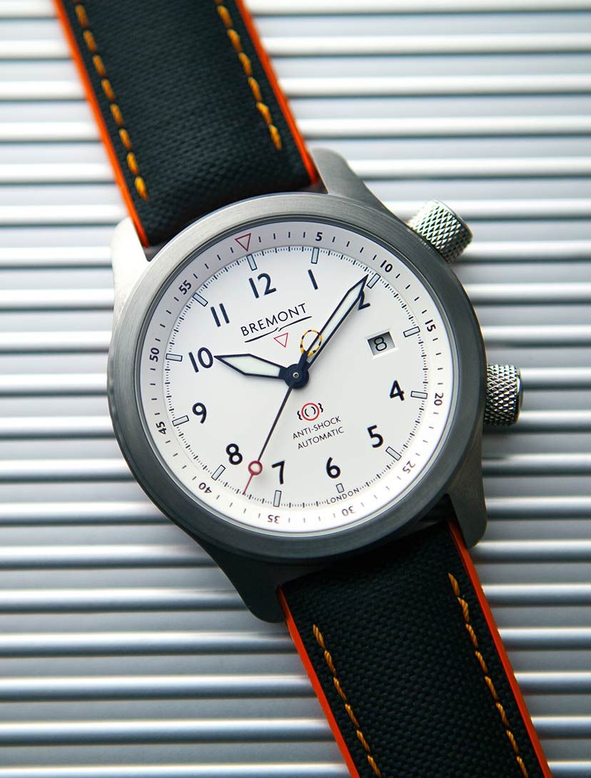Best pilot sales watch under 2000