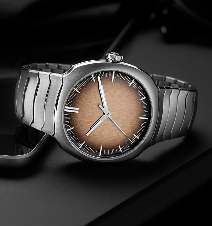 Presenting H. Moser Cie s Streamliner Centre Seconds Smoked Salmon