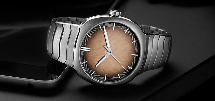 Vintage-Inspired Minimalism: Introducing The H. Moser & Cie. Streamliner Centre Seconds Smoked Salmon