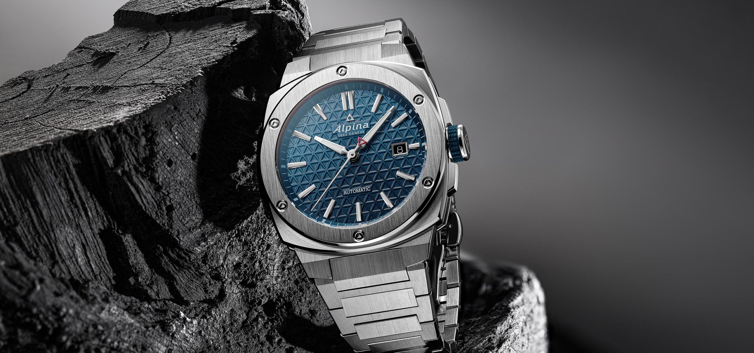 A Symphony Of Integrated Steel: Presenting the Alpina Alpiner Extreme Automatic