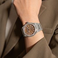 The Legacy Lives On: Presenting The Girard-Perregaux Laureato 38mm Copper Diamond Bezel