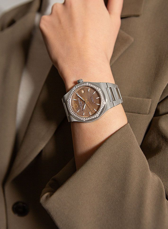 The Legacy Lives On: Presenting The Girard-Perregaux Laureato 38mm Copper Diamond Bezel