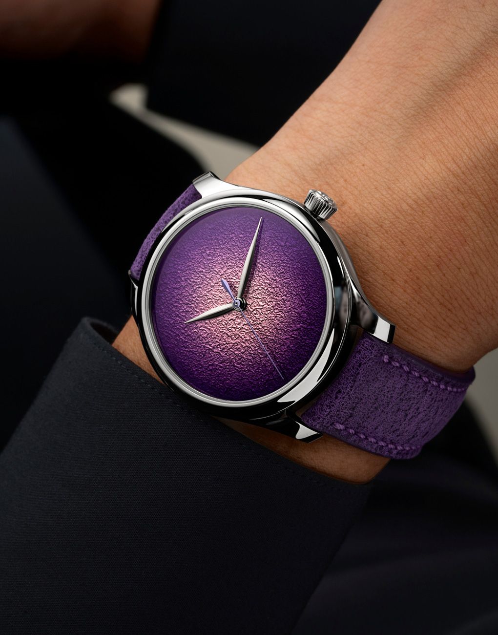 Porte Bonheur様 The Endeavour Centre Seconds Concept Purple Enamel By H. Moser & Cie.