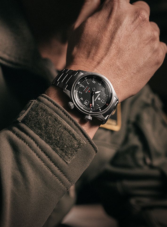 Wristwatches Armbanduhren 洋書　大型本 眺めるだけでも楽しい！？ 重厚長大な時計洋書を『ウォッチ